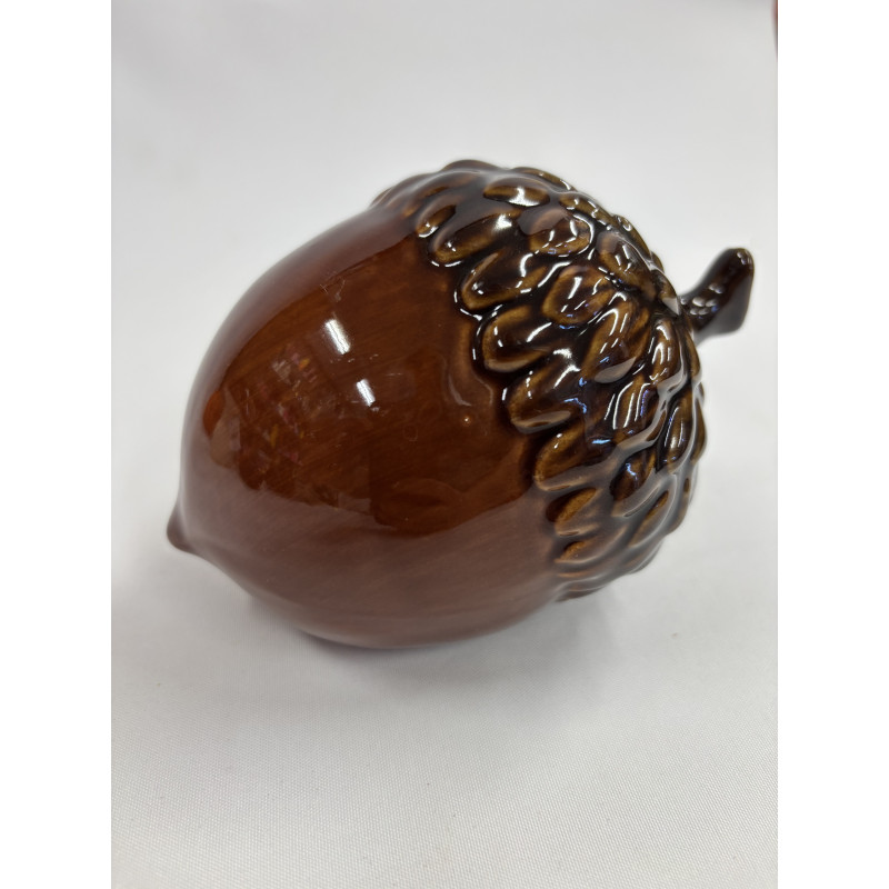 Żołądź ceramiczny